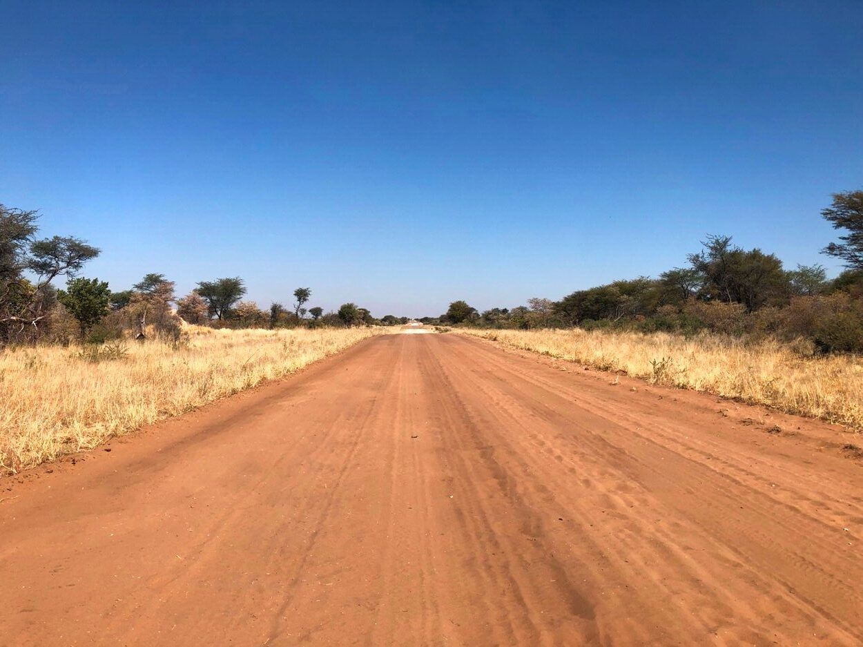 またまた、この砂の道との格闘